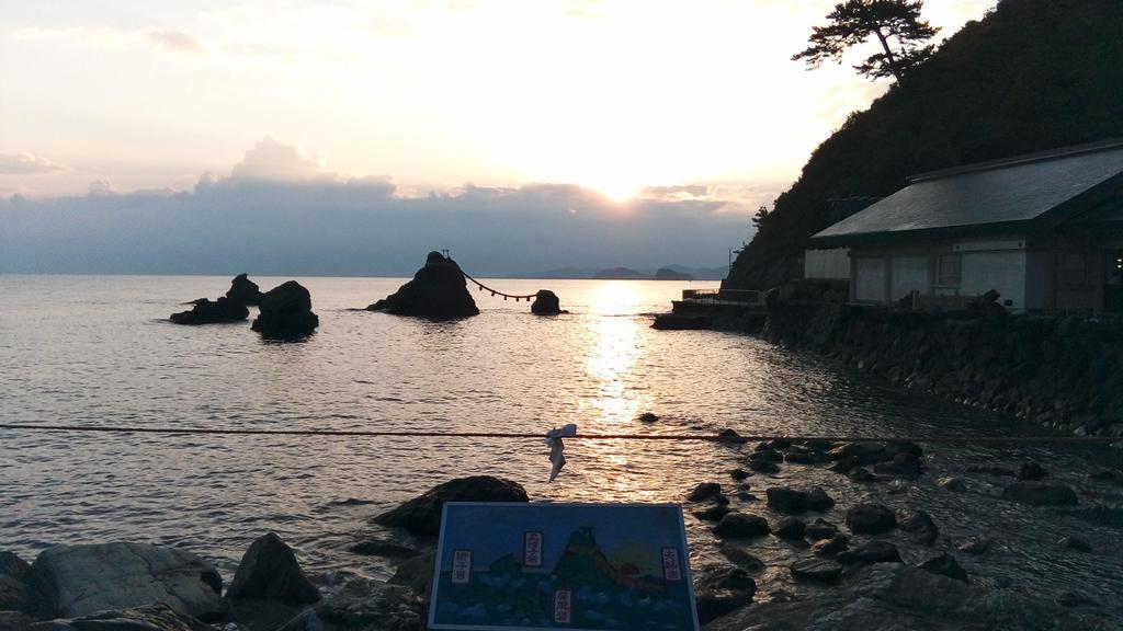 איסה 海辺のゲストハウスーぽかぽか村ー מראה חיצוני תמונה