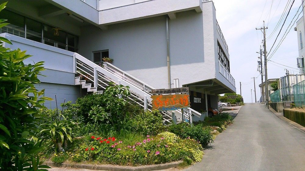 איסה 海辺のゲストハウスーぽかぽか村ー מראה חיצוני תמונה