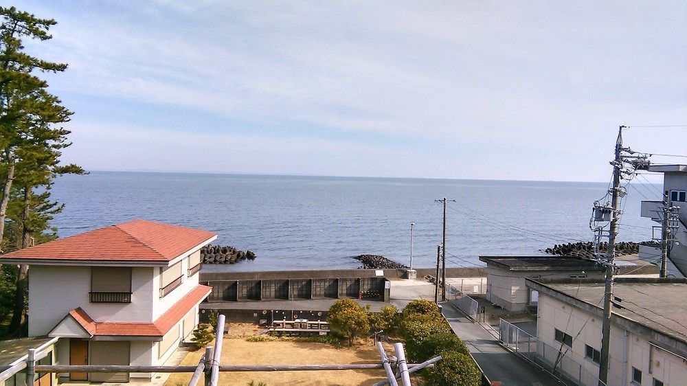 איסה 海辺のゲストハウスーぽかぽか村ー מראה חיצוני תמונה